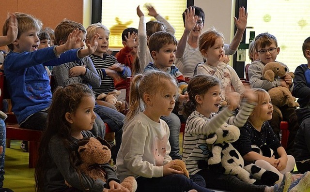 Die Kinder waren begeistert vom Stck  des MuT-Theaters.    | Foto: Tasan