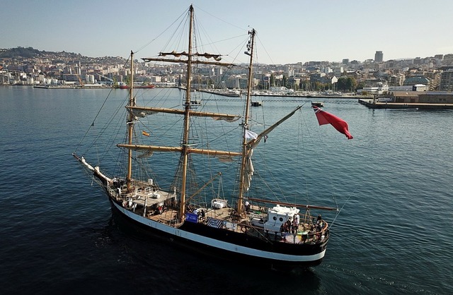 Das Schulschiff &#8222;Pelican of Lond...p in der spanischen Hafenstadt Vigo.    | Foto: Ocean College