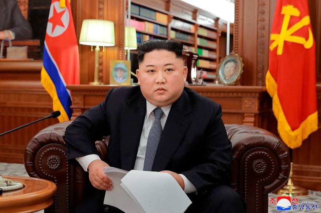 Kim Jong-un bei seiner Neujahrsansprache  | Foto: DPA