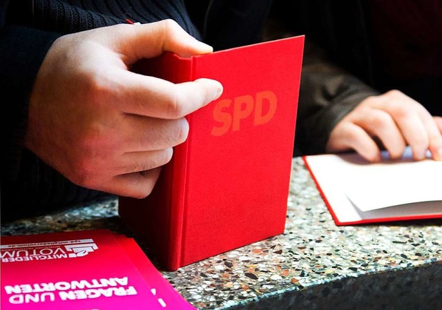 &#8222;In der Post mein schnes rotes .... Nehmen die jetzt schon jeden?&#8220;  | Foto: dpa