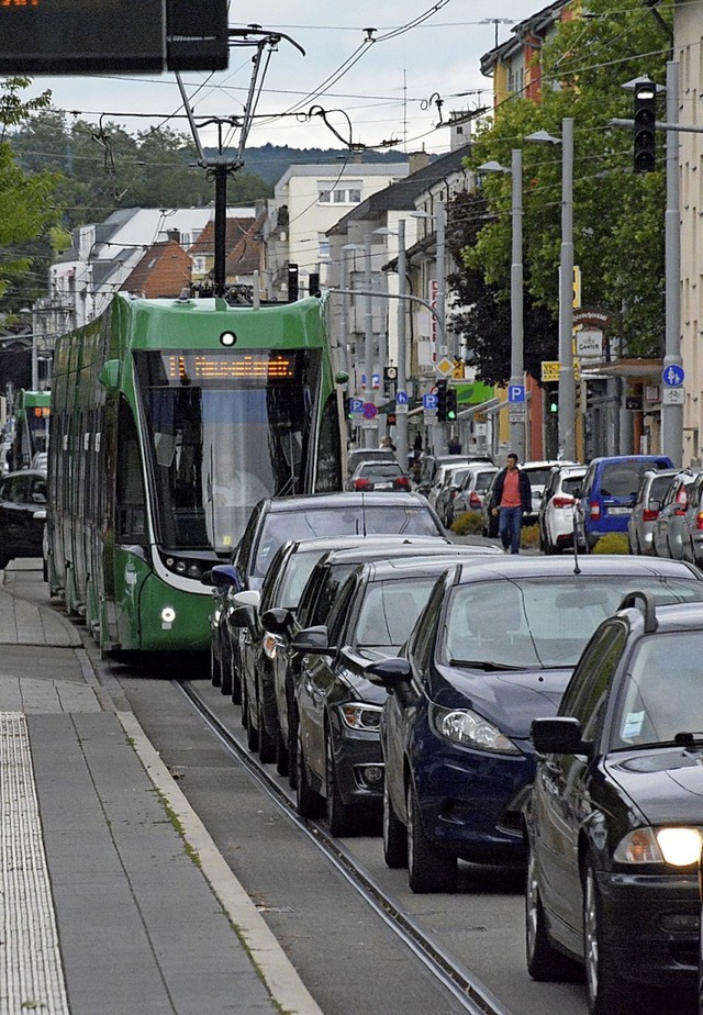 Fr eine Entflechtung von Tram- und Au...n Friedlingen durchaus Mglichkeiten.   | Foto: Lauber