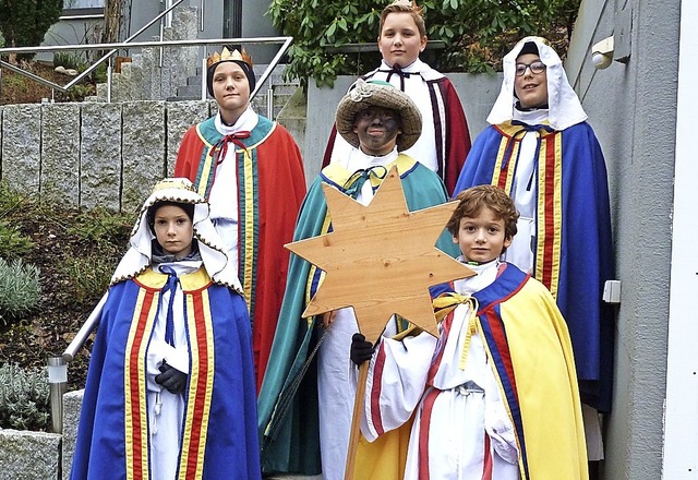 Sie sind seit Neujahr wieder fr die g...helfen, im Einsatz: die Sternsinger.    | Foto: Eberhard Gro