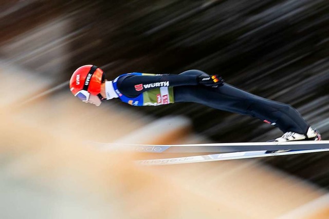 Stephan Leyhe bei der Qualifikation fr das Springen in Innsbruck  | Foto: dpa