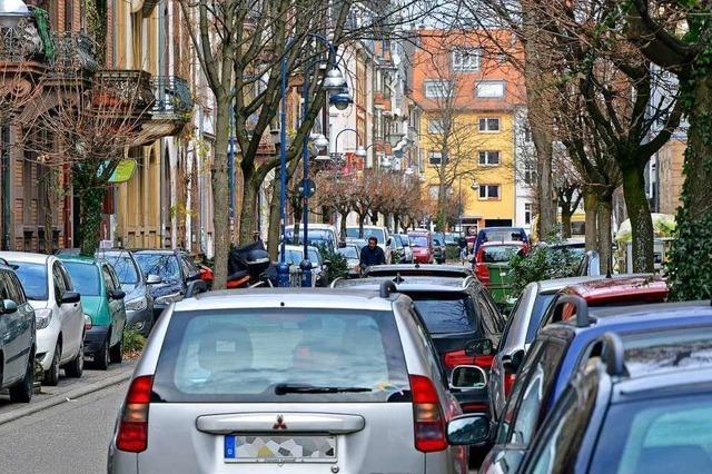 Wie Falschparker die Freiburger Feuerwehr behindern – und was die Stadt dagegen tut