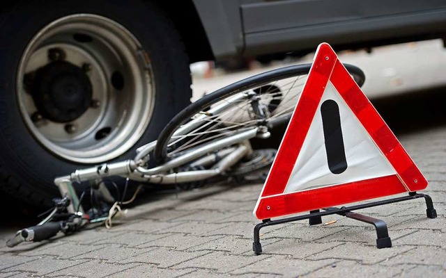 Unfall zwischen Fahrrad und Auto  | Foto: dpa