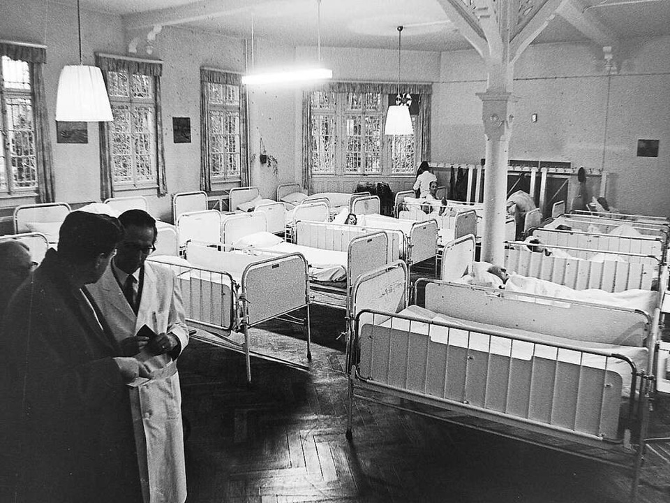 Privatsphäre Fehlanzeige: Bettensaal i...um für Psychiatrie in den 60er Jahren.  | Foto: Armin Möller