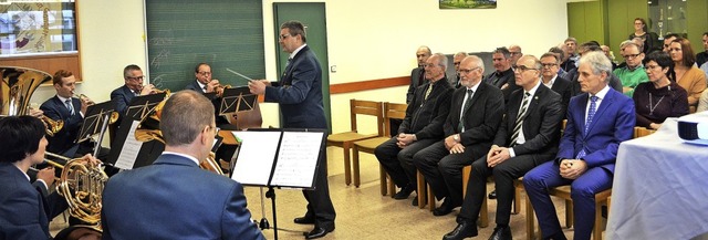 Neujahrsempfang der Ortschaftsverwaltu...ereins, geleitet von Bernhard Schill.   | Foto: Nikolaus Bayer