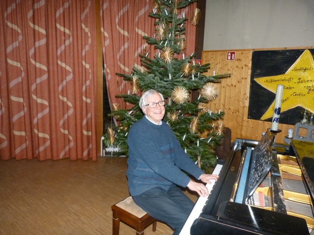 Der langjhrige Kirchenmusiker der Bre... wurde in den Ruhestand verabschiedet.  | Foto: Christine Weirich