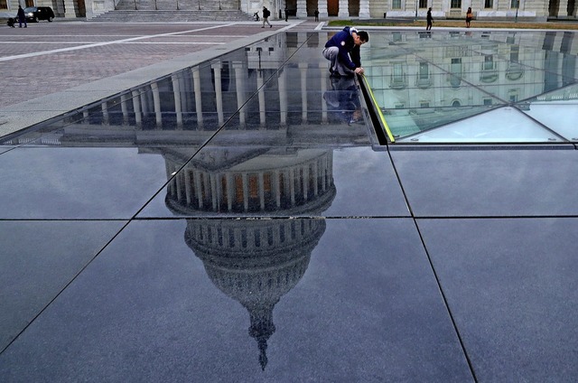 Das Capitol, der Sitz des US-Kongresse...der lngste Shutdown ihrer Geschichte.  | Foto: dpa