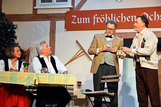Auf Mrdersuche im Gasthaus zum Frhli... Zipfel und Martin Zipfel (von links).  | Foto: Gerhard Lck