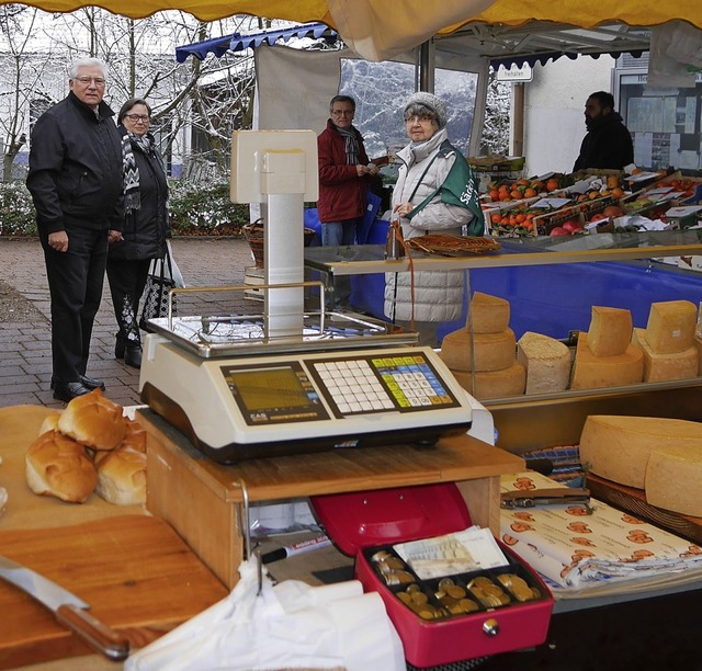 Kse, Fleisch- und Wurstwaren sowie Ob... (links) hatte den  Markt initiiert.    | Foto: Rank