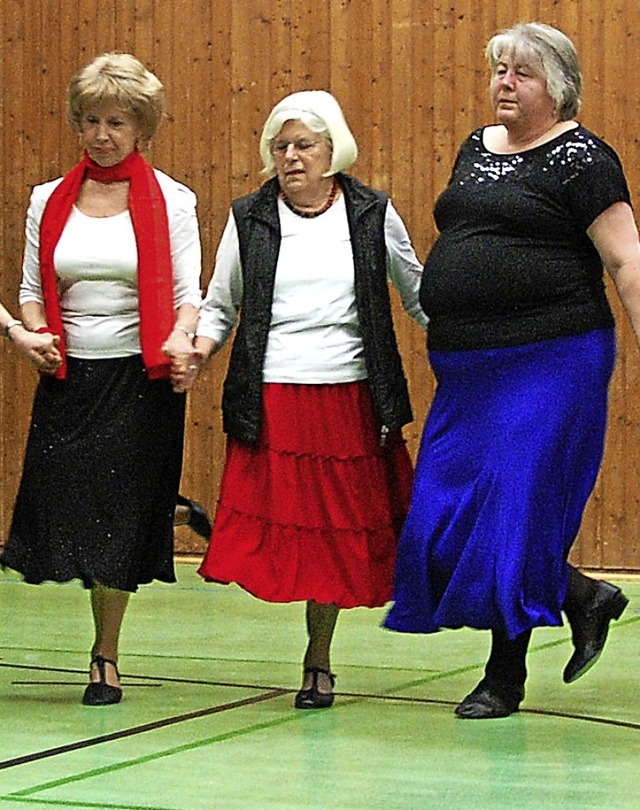 Auch tanzend kann man sich im ESV fit ...Die Gruppe probt  in der Rheinschule.   | Foto: Frey