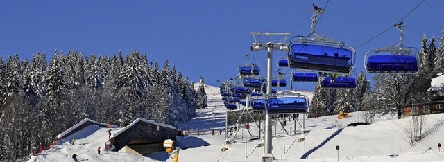 Die Zeigerbahn (Foto) und alle anderen...iet Feldberg sind ab heute in Betrieb.  | Foto: Sebastian Barthmes