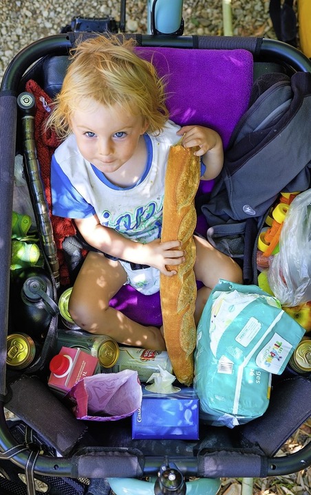 Reisen mit dem Lastenrad: Kinderzimmer und Speisekammer sind immer mit dabei.   | Foto: André Schumacher (3)