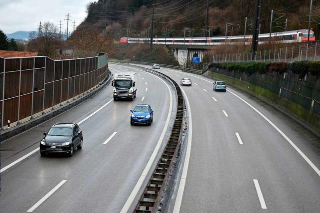 Eine Autobahn im Aargau hat eine automatische Enteisungsanlage