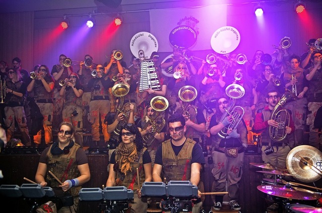 Las Vegas war das Thema des Guggenmusiktreffens   in der Schluchseehalle.   | Foto: Wolfgang Scheu