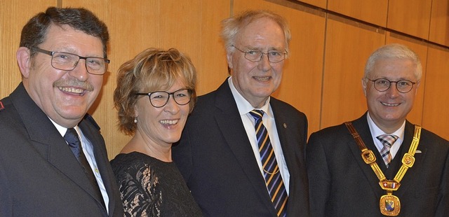 Klaus Gempp, Petra Pfefferle, Ferdinand Corsten und OB Dietz (von links)   | Foto: Lauber