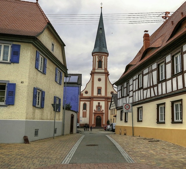 Strahlt nach der Sanierung Ruhe und Be...8211; die Kirchstrae in Grafenhausen.  | Foto: Sandra Decoux-Kone