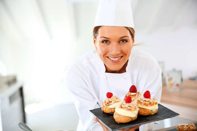 Im Gastrobereich gab es eine hohe Nachfrage an Arbeitskrften.  | Foto: goodluz  (stock.adobe.com)