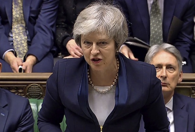 Theresa May kmpfte am Dienstag im bri...aus vergeblich fr ihren Brexit-Deal.   | Foto: AFP