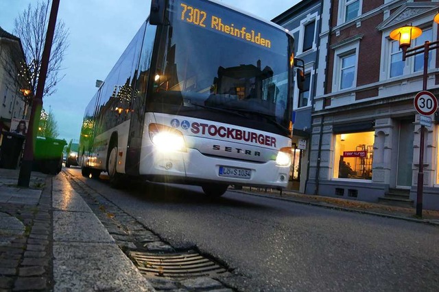 Bus in der Rheinfelder Friedrichstrae (Symbolbild)  | Foto: Ralf H. Dorweiler