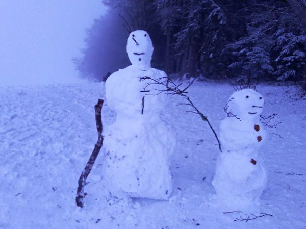 "Unsere Schneemnner in St. Mrgen" schrieb Tabea Ruhnau zu ihrem Foto.