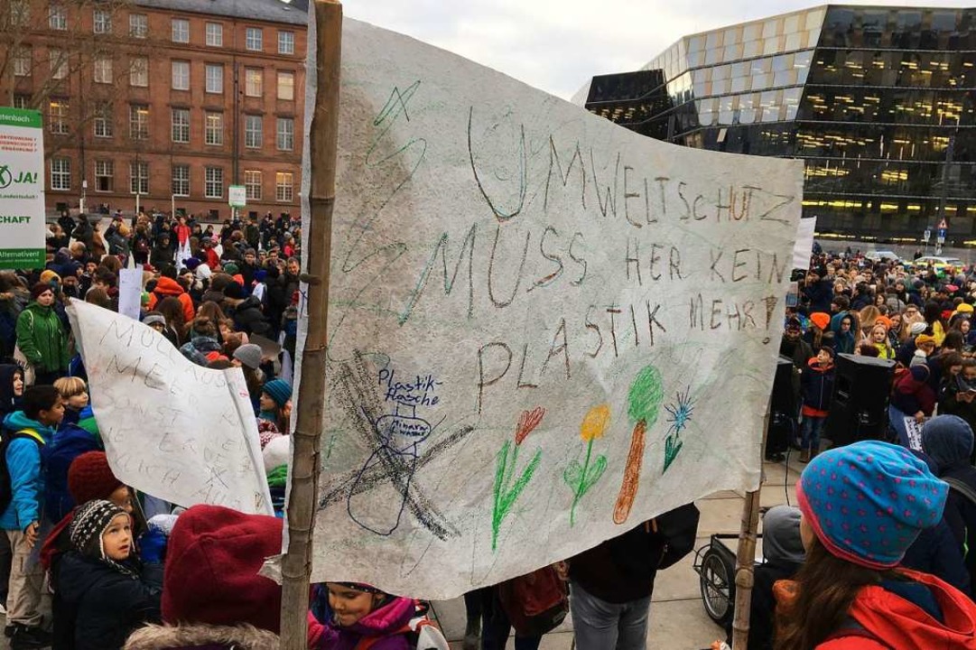 Beim Klimastreik im Rahmen der Aktion ...;Fridays for Future&#8220; in Freiburg  | Foto: Simone Höhl