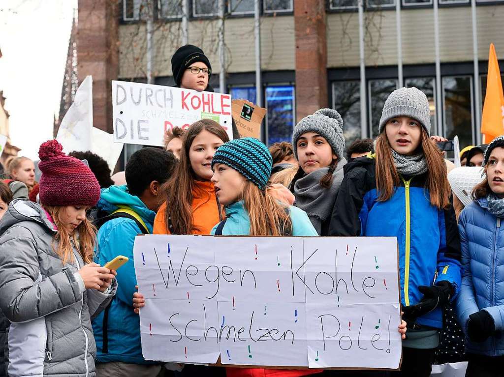 Schler demonstrieren in Freiburg gegen Klimapolitik