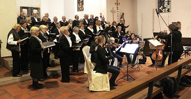 Wie  beim gemeinsamen Benefizkonzert i...it dem Kirchenchor Brenden/Berau auf.   | Foto: Archivbild: Cornelia Liebwein