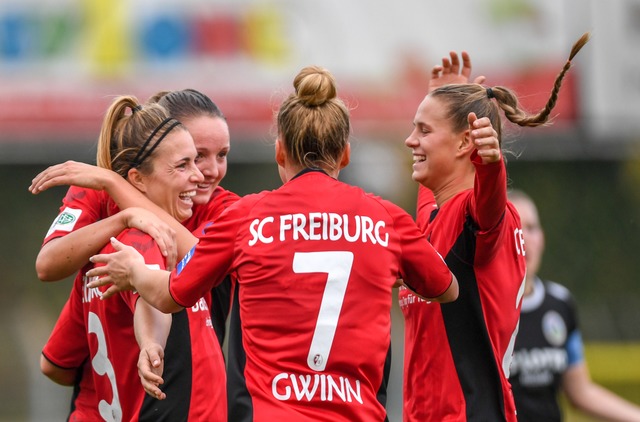 Grund zur Freude: Die SC-Frauen knnten bald im Schwarzwaldstadion spielen.  | Foto: Patrick Seeger