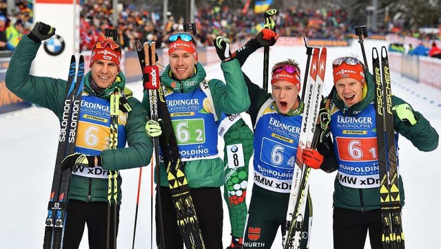 Die deutsche Mnner-Biathlon-Staffel m...nes Khn, Benedikt Doll und Roman Rees  | Foto: AFP