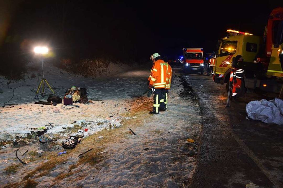 Eine Tote Und Zwei Verletzte Nach Verkehrsunfall Auf Der B31 ...