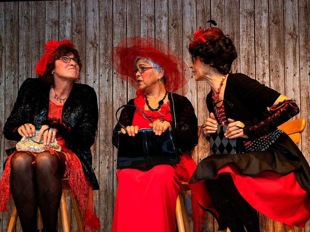 Cosima (Claudia Scharf), Zensi (Erika Schbel) und Hermine (Mechthild Ngele) durften beim „Bescht of Zunftobed“ nicht fehlen.