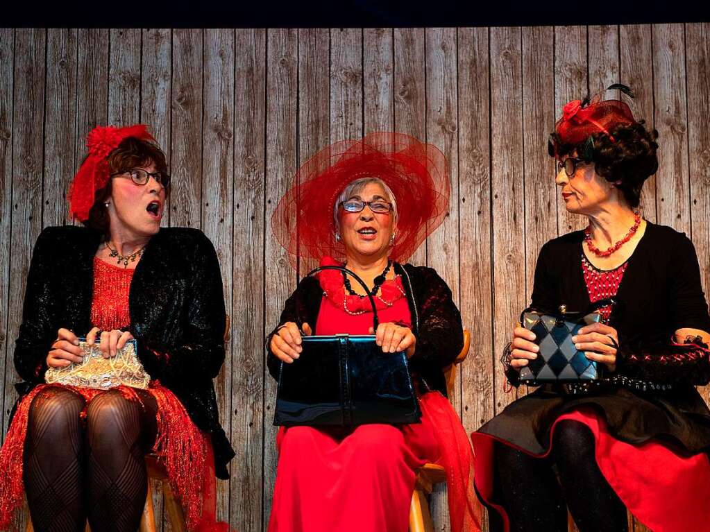 Cosima (Claudia Scharf), Zensi (Erika Schbel) und Hermine (Mechthild Ngele) durften beim „Bescht of Zunftobed“ nicht fehlen.