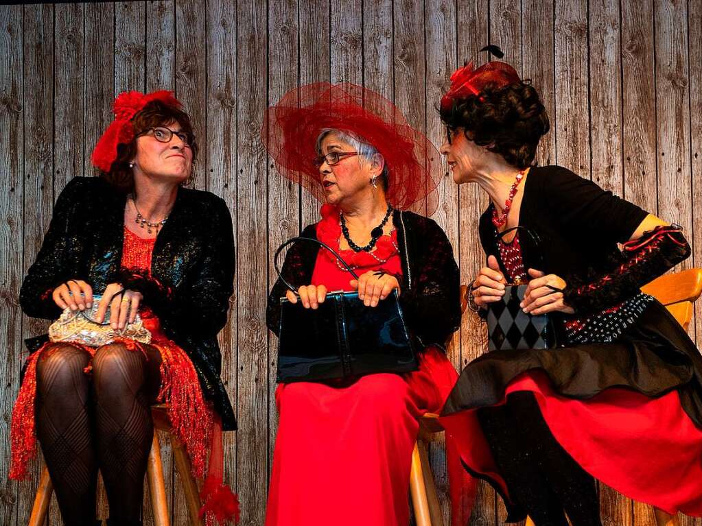 Cosima (Claudia Scharf), Zensi (Erika Schbel) und Hermine (Mechthild Ngele) durften beim „Bescht of Zunftobed“ nicht fehlen.