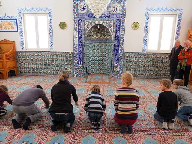 Die Gestaltung der Moschee gefiel den jungen Besuchern.  | Foto: Claudia Gempp