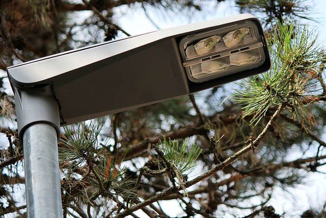 Eine neue LED-Lampe in Kehl  | Foto: Antje Ritzert
