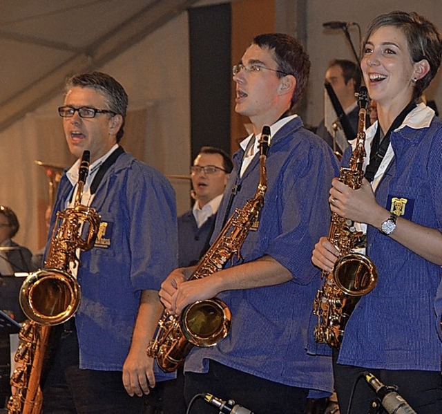 Der Musikverein Efringen-Kirchen ldt ...s Foto entstand beim Winzerfest 2013.   | Foto: vl