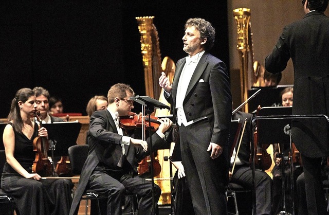 Jonas Kaufmann und das Sinfonieorchest...en Rieder im Festspielhaus Baden-Baden  | Foto: M. Bode
