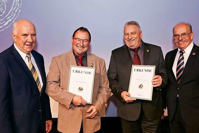 Der ADAC Südbaden ehrt Mitglieder mit der Ewald-Kroth-Medaille in Gold