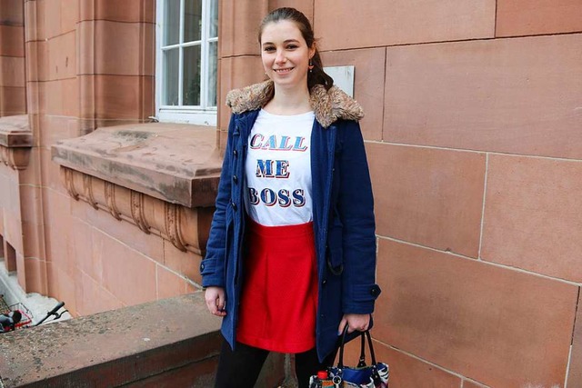 Die 24-jhrige Wanda nht ihre Klamotten am liebsten selbst.  | Foto: Lisa Petrich