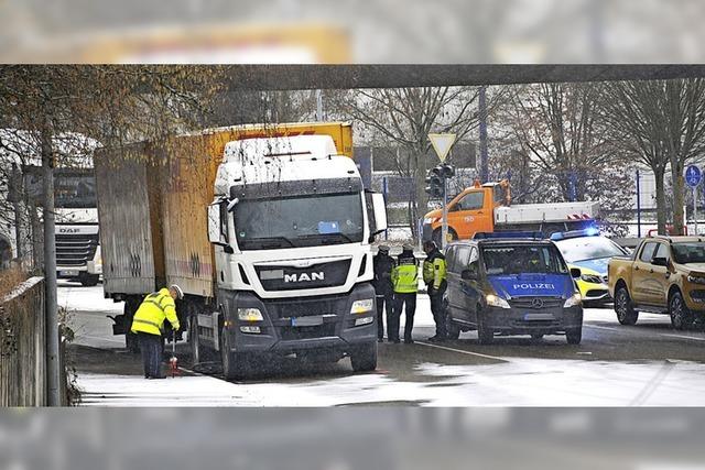 13-jhriger Radler stirbt nach Kollision mit 40-Tonner