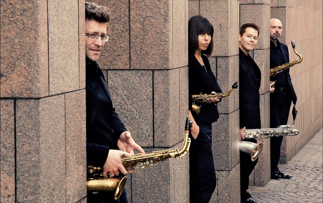 Balance als wichtiges Gestaltungsmittel: das Raschr Saxophone Quartet   | Foto: Felix Broede