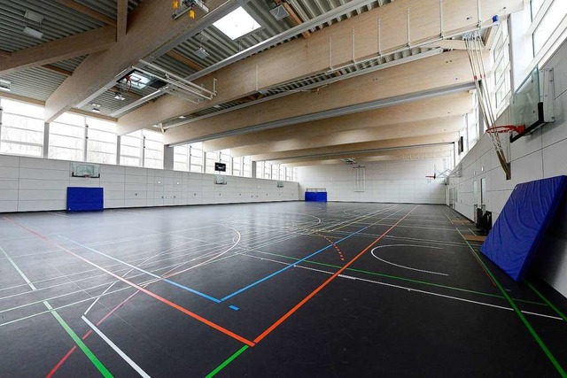 Die  Sporthalle des Berufsschulzentrum...och derzeit wird hier nicht trainiert.  | Foto: Ingo Schneider