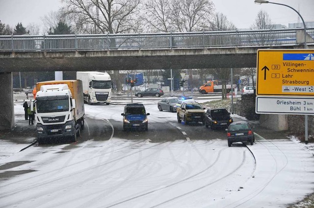 Wie es dazu kommen konnte, dass der Fa...er mitgeschleift hat, ist noch unklar. | Foto: Helmut Seller Wie es dazu kommen konnte, dass der Fa...er mitgeschleift hat, ist noch unklar. | Foto: Helmut Seller