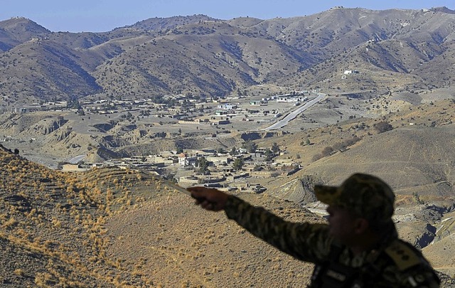 Blick von Pakistan aus nach Afghanistan   | Foto: dpa