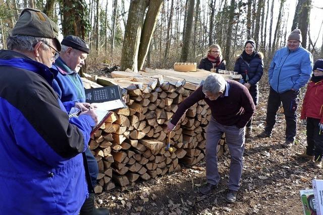 20 Doppelster Brennholz fanden rasch Abnehmer