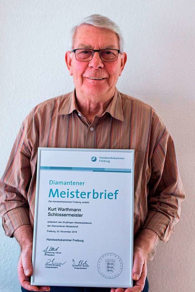 Schon 50 Jahre  Schlossermeister: Kurt Warthmann  | Foto: Eberhard Gross