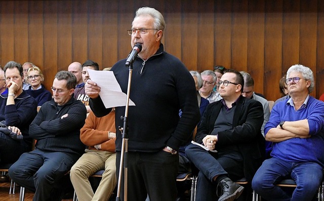 Die Brger nutzten die Gelegenheit, ihre Fragen zu stellen.   | Foto: Pichler