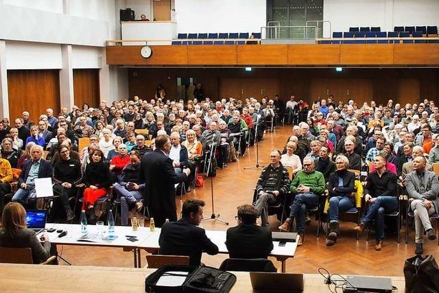 Brger informierten sich ber Plne am Kirchzartener Kurhaus